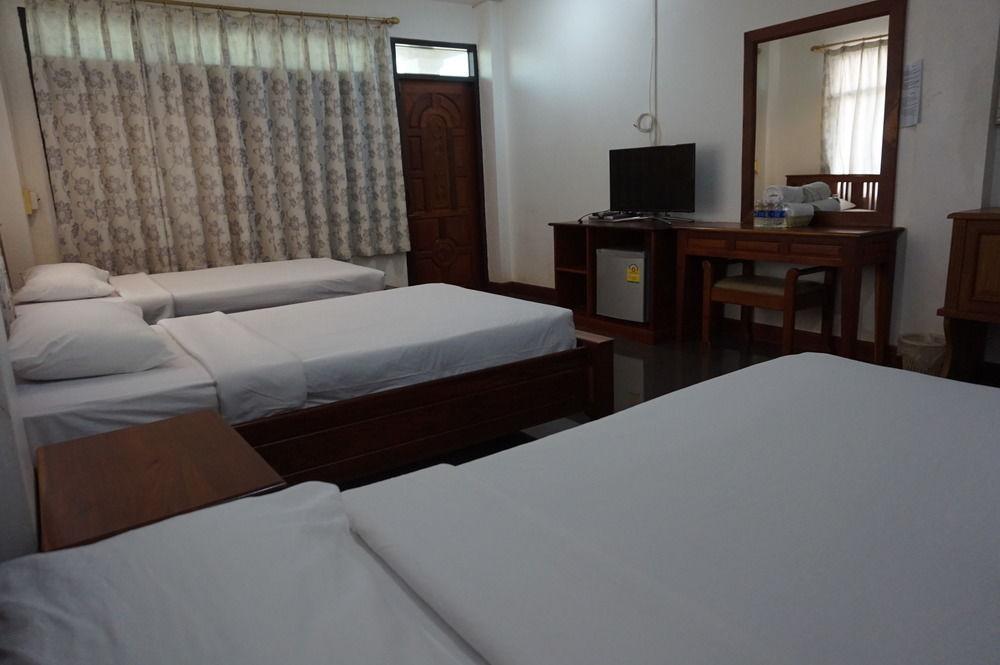 Alisa Guesthouse Паксе Екстериор снимка