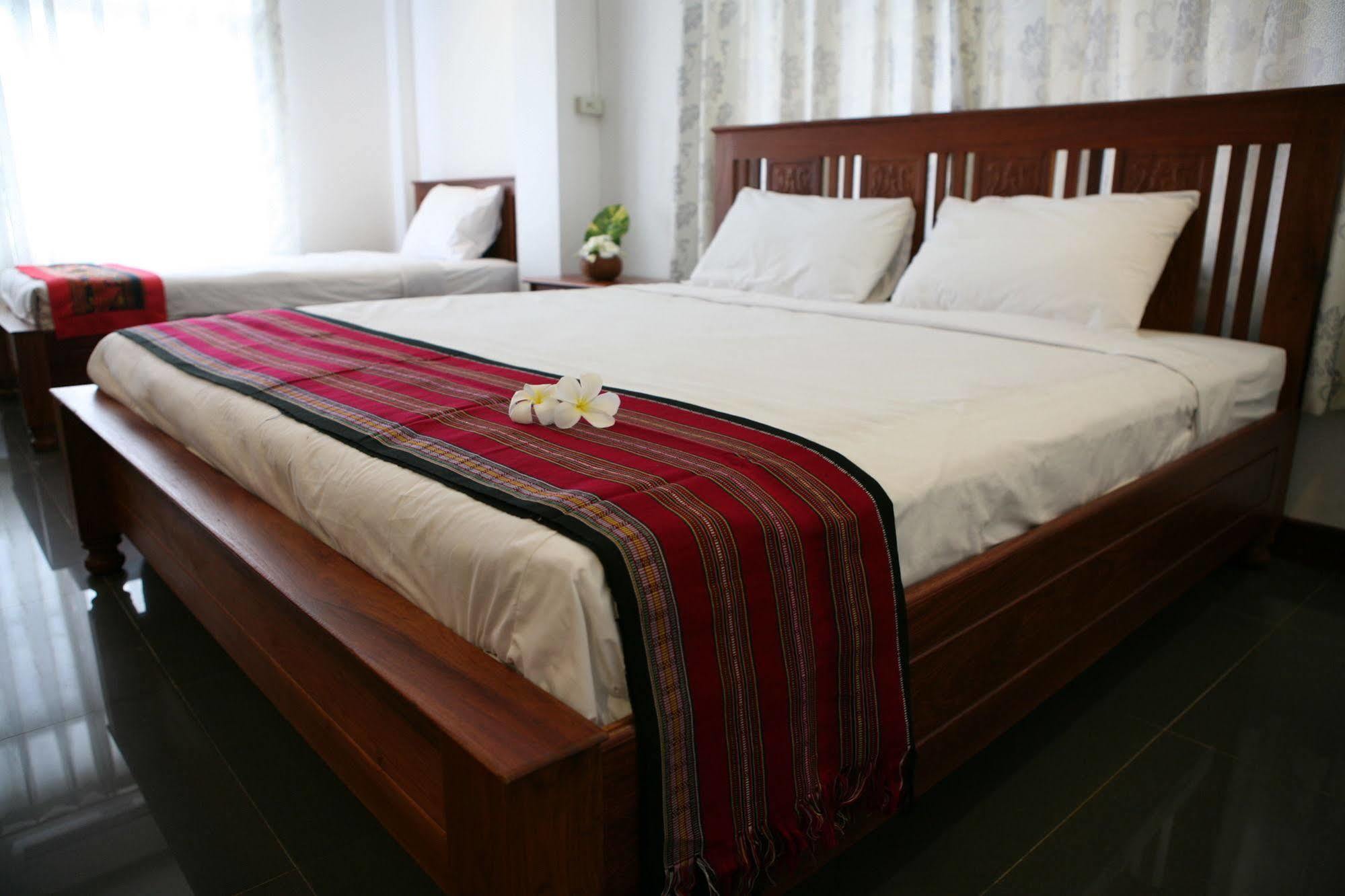 Alisa Guesthouse Паксе Екстериор снимка