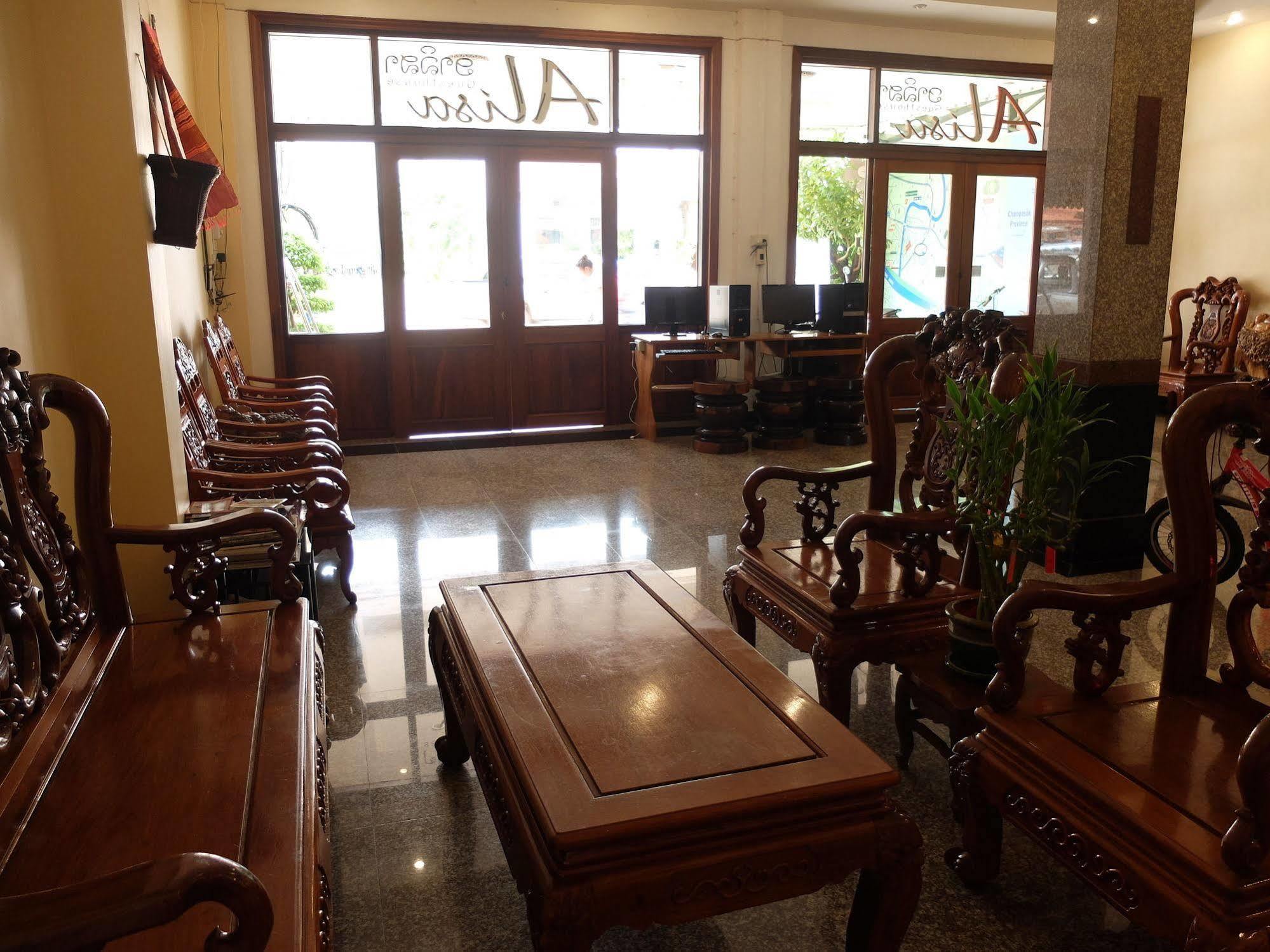 Alisa Guesthouse Паксе Екстериор снимка